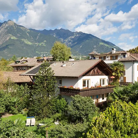 Gruberhof 3* Meran