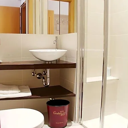 Gruberhof 3* Merano