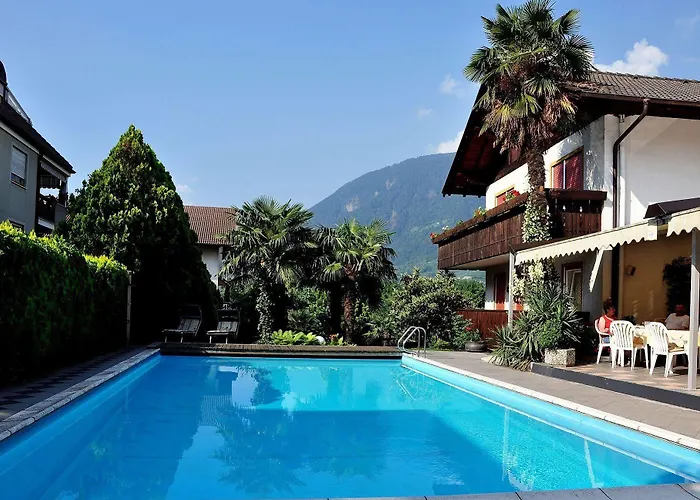 Gruberhof 3* Merano
